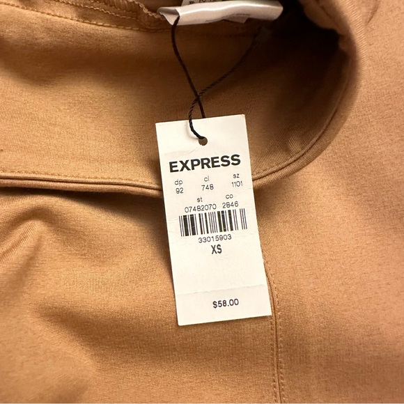 NWT - Express High Waist Columnist Front Vent Pants - Camel - XS - Picture 5 of 7